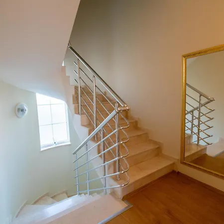 Villa Bağçeciler 3 *